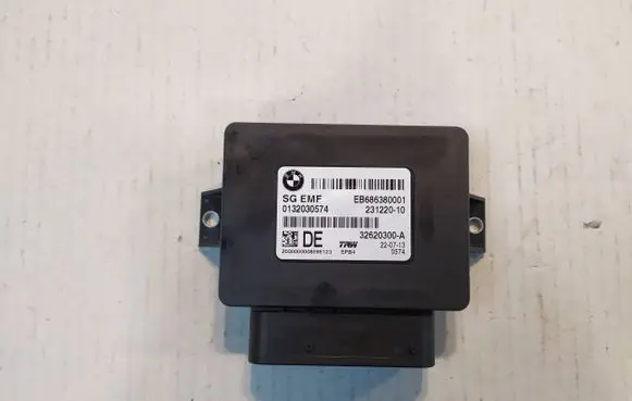 BMW 5 F10 F11 Hand brake control module 6863800 23122010 32620300A