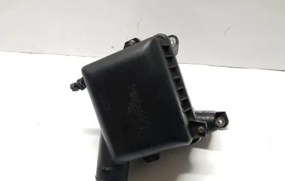 Hyundai Accent Air filter box