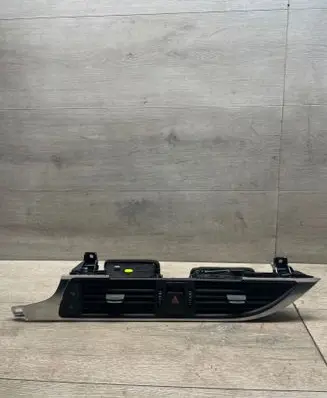 Audi A6 C7 Dash center air vent grill 4G1820951