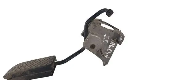 Audi A6 S6 C4 4A Accelerator throttle pedal 4A1721507G