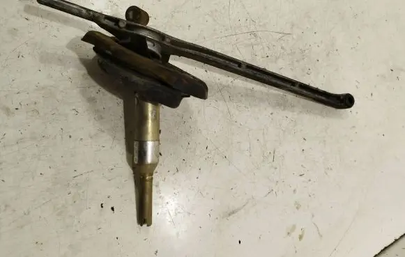 BMW 1 E81 E87 Gear shift rod 25117527132