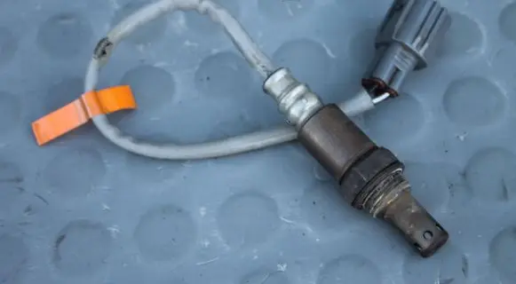 Toyota RAV 4 (XA40) Lambda probe sensor 42140