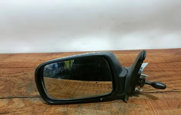Toyota Corolla E110 Manual wing mirror E11015830