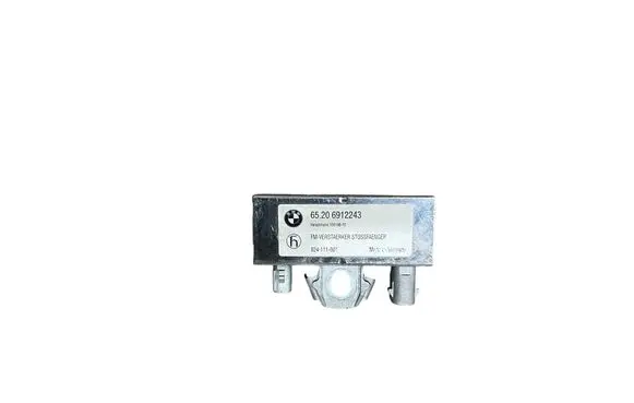 BMW Z4 E85 E86 Aerial antenna amplifier 65206912243