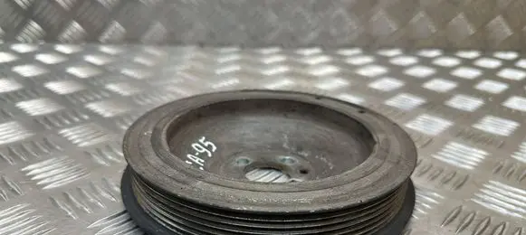 Opel Zafira C Crankshaft pulley 