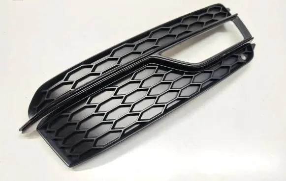 Audi A5 8T 8F Front bumper lower grill 8T0807682K 8T0807682M
