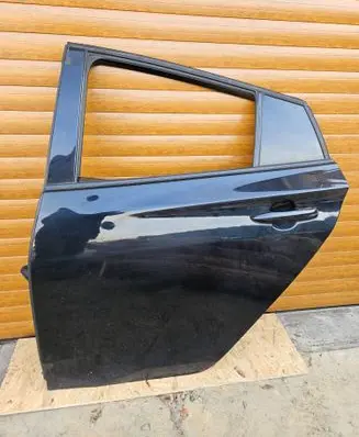 Toyota Prius (XW50) Rear door 67114-47050