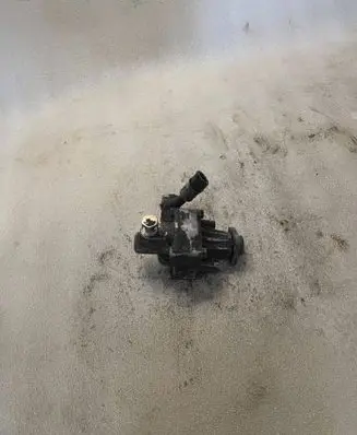 Audi A8 S8 D2 4D Power steering pump 4D0145155L