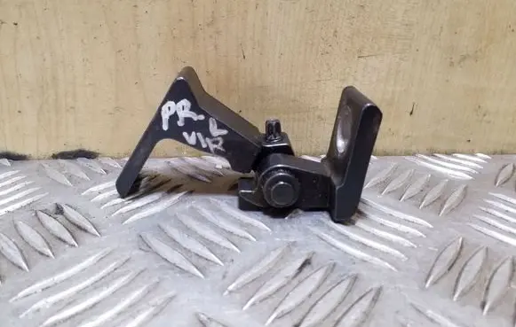 Audi A8 S8 D4 4H Front door upper hinge 4H0831401A