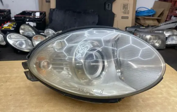 Mercedes-Benz R W251 Headlight/headlamp A2518260191