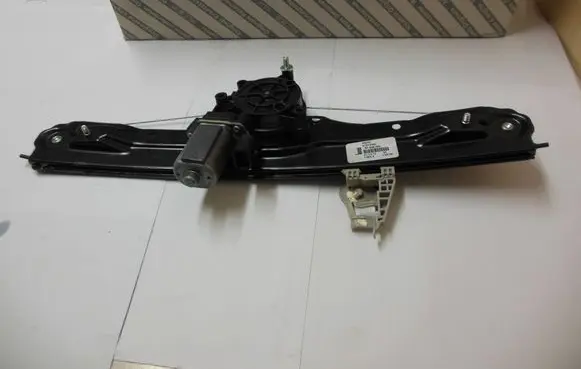 Lancia Ypsilon Front door manual window regulator 51974580