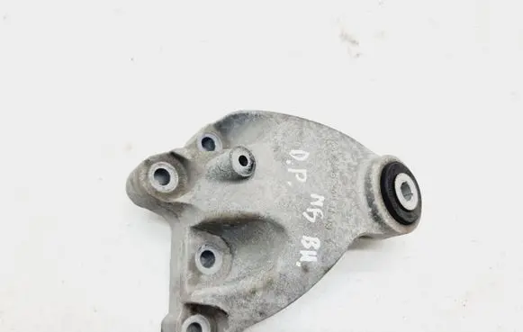 Mercedes-Benz B W246 W242 Engine mount bracket A2462401109
