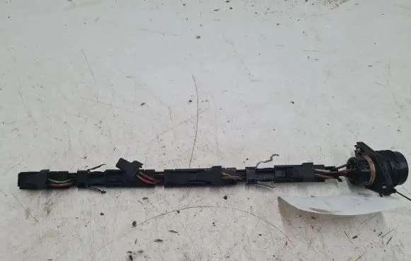 Volkswagen PASSAT B6 Fuel injector wires 038971803