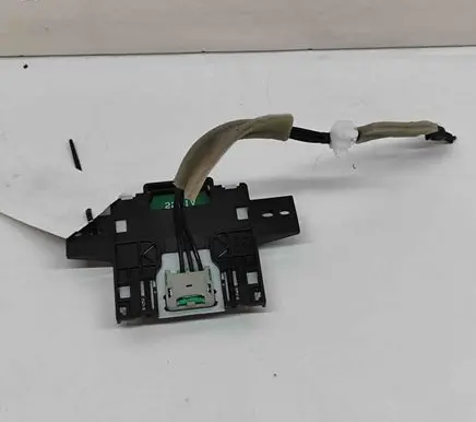 Toyota bZ4X Aerial GPS antenna 8686242020
