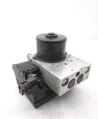 Volvo XC90 ABS Pump 30793445 P30793444