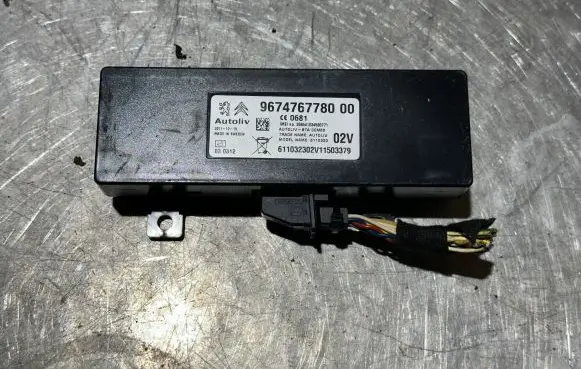 Peugeot 508 Bluetooth control unit module 9674767780