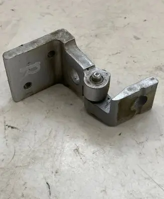Audi A4 S4 B5 8D Rear door upper hinge 8D0833402A