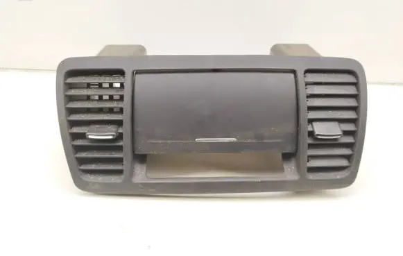 Subaru Legacy Glove box central console 