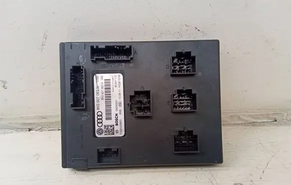 Audi A5 8T 8F Comfort/convenience module 8K0907063N 09030001