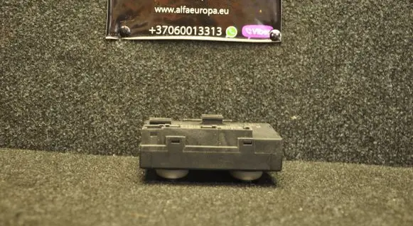 Volkswagen Tiguan Other devices 5Q0959595B