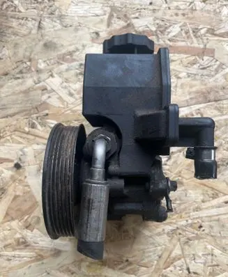 Mercedes-Benz CLK A208 C208 Power steering pump