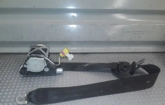Volkswagen PASSAT B6 Front seatbelt 3C1857706F