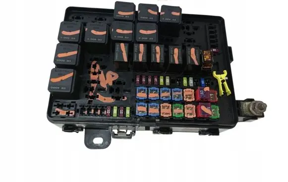 Dodge Charger Fuse box set 68384402AC