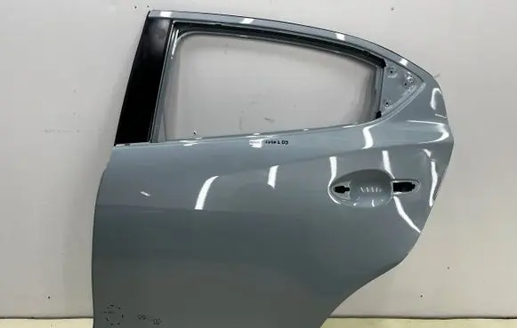 Mazda 2 Rear door D09L73010