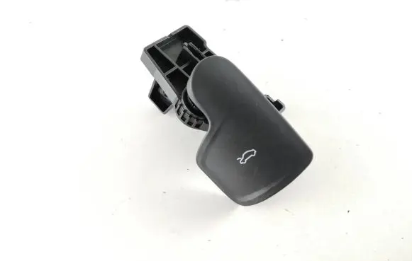 Engine bonnet (hood) release handle
