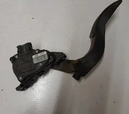 Audi A4 S4 B6 8E 8H Accelerator throttle pedal 8E1721523 6PV00837601