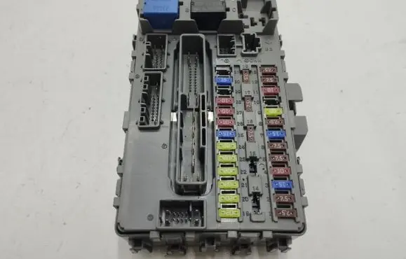 Honda Accord Fuse module TLOE311ED