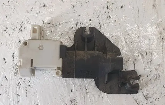 Audi A6 S6 C6 4F Glove box lock 3B0959782A