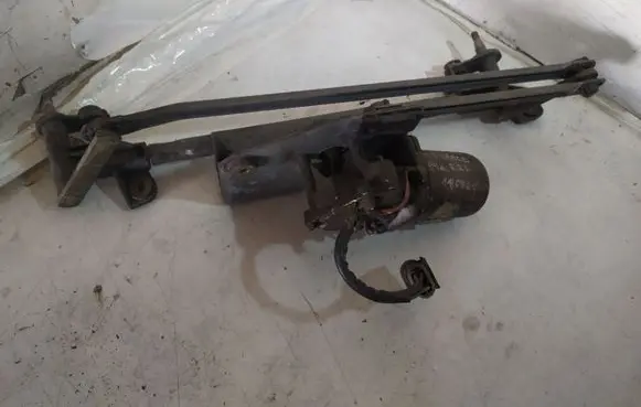Renault Espace II Front wiper linkage and motor