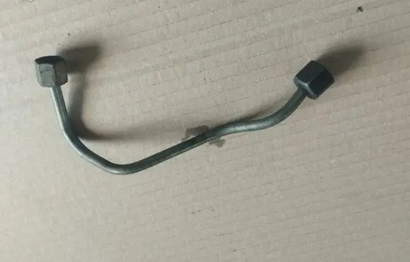 Peugeot 2008 I Fuel injector supply line/pipe 