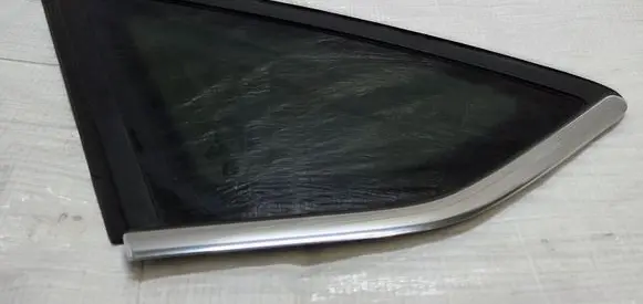 Ford Focus Rear side window