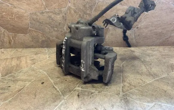BMW 1 F20 F21 Front brake caliper