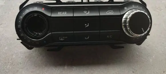 Mercedes-Benz V Class W447 Climate control unit A4479004318