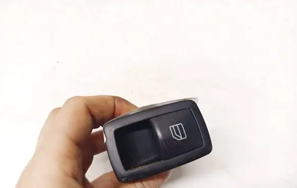 Mercedes-Benz A W169 Electric window control switch A2518200510 03128150