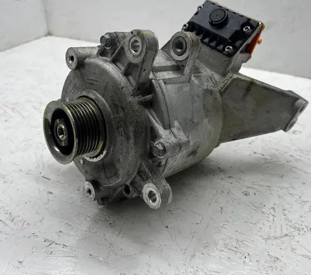 Hyundai Tucson IV NX4 Generator/alternator 373902M900