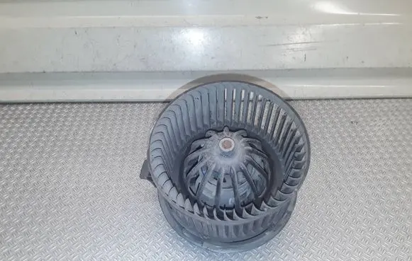 Nissan Note (E11) Heater fan/blower F667217D