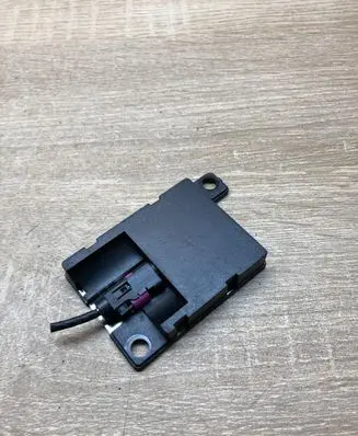BMW 3 E90 E91 Aerial antenna amplifier 6928461