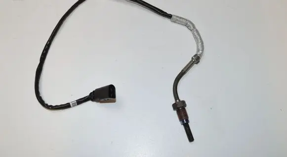 Toyota RAV 4 (XA40) Oil temperature sensor 04L906088