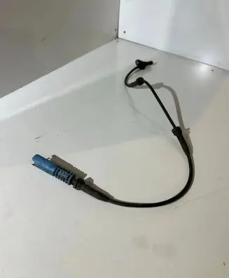 BMW 5 E39 ABS brake wheel speed sensor 6908705