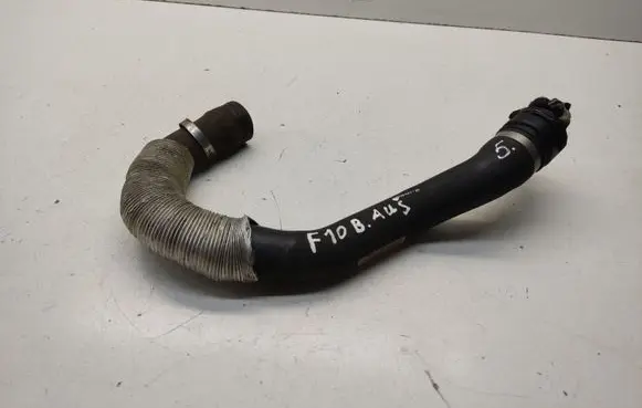 BMW 5 F10 F11 Engine coolant pipe/hose 7581942 11537581942