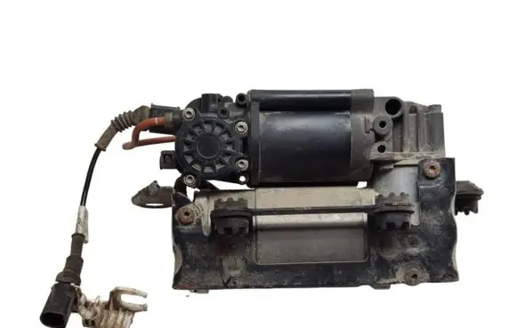 Audi A7 S7 4G Air suspension compressor/pump 4G0616005D