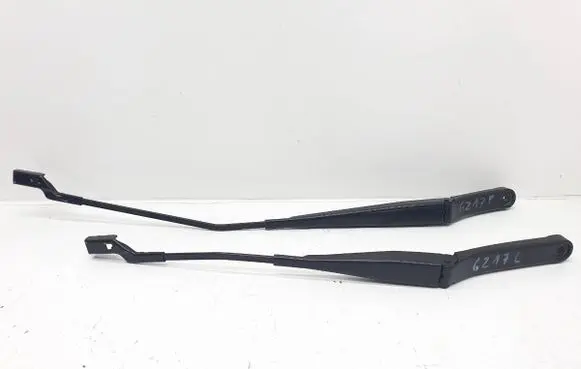 Skoda Octavia Mk4 Front wiper blade arm 5E49554095E4955410