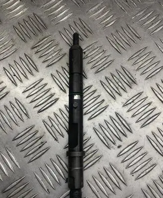 Audi A6 S6 C5 4B Fuel injector 059130201E