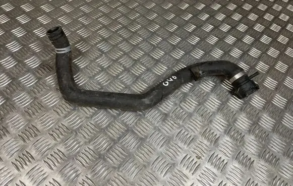 Volkswagen Touareg II Engine coolant pipe/hose 7P6122101K