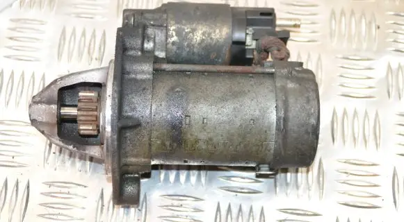 Mercedes-Benz C W204 Starter motor A0061514601 191900