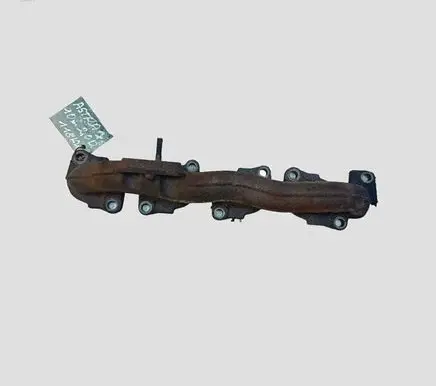 Opel Insignia A Exhaust manifold 55565985 428702815